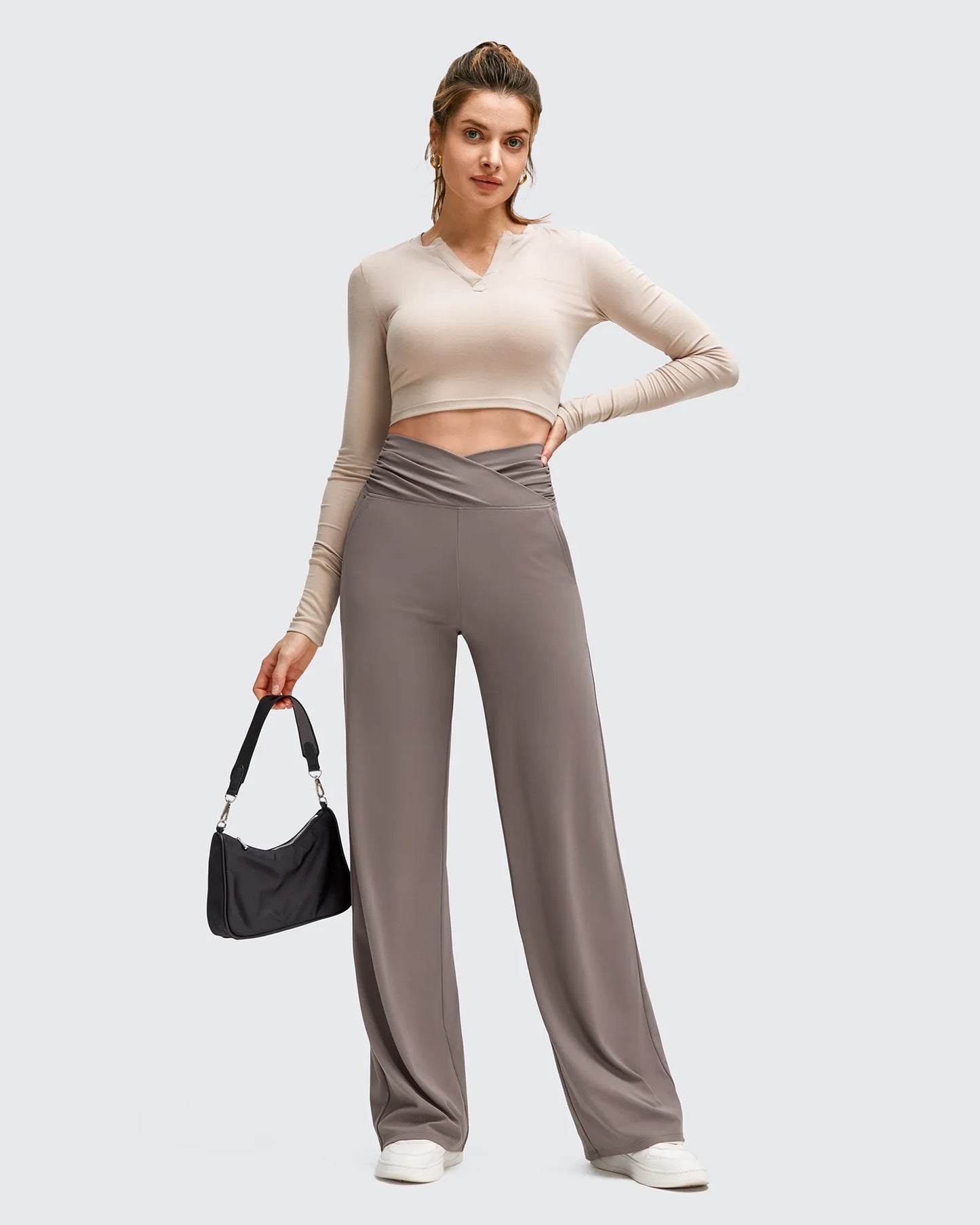 Pantalones de Yoga de Pierna Ancha con Pliegues Laterales y Cintura en V BareFeel