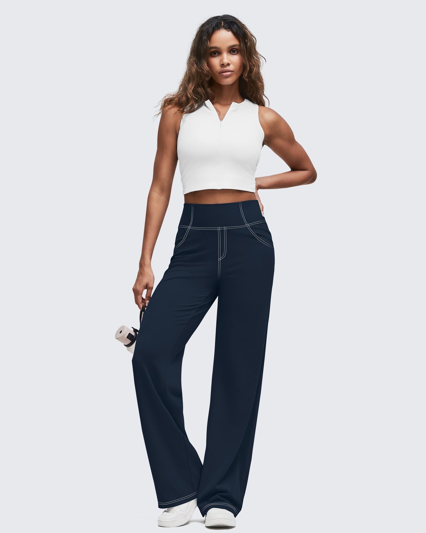 Pantalones EverGoing de pierna ancha de talle alto con pespuntes en contraste
