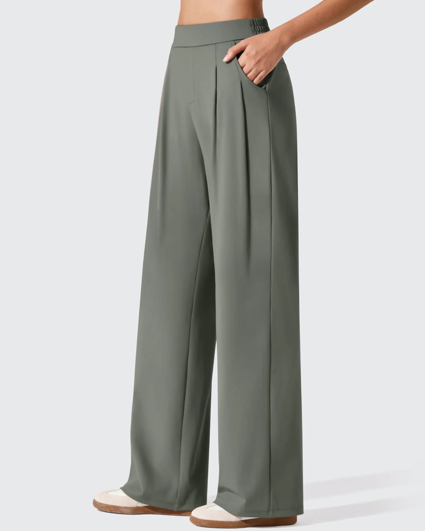 Pantalones de vestir ShiftReady plisados de pierna ancha con dos pliegues delanteros