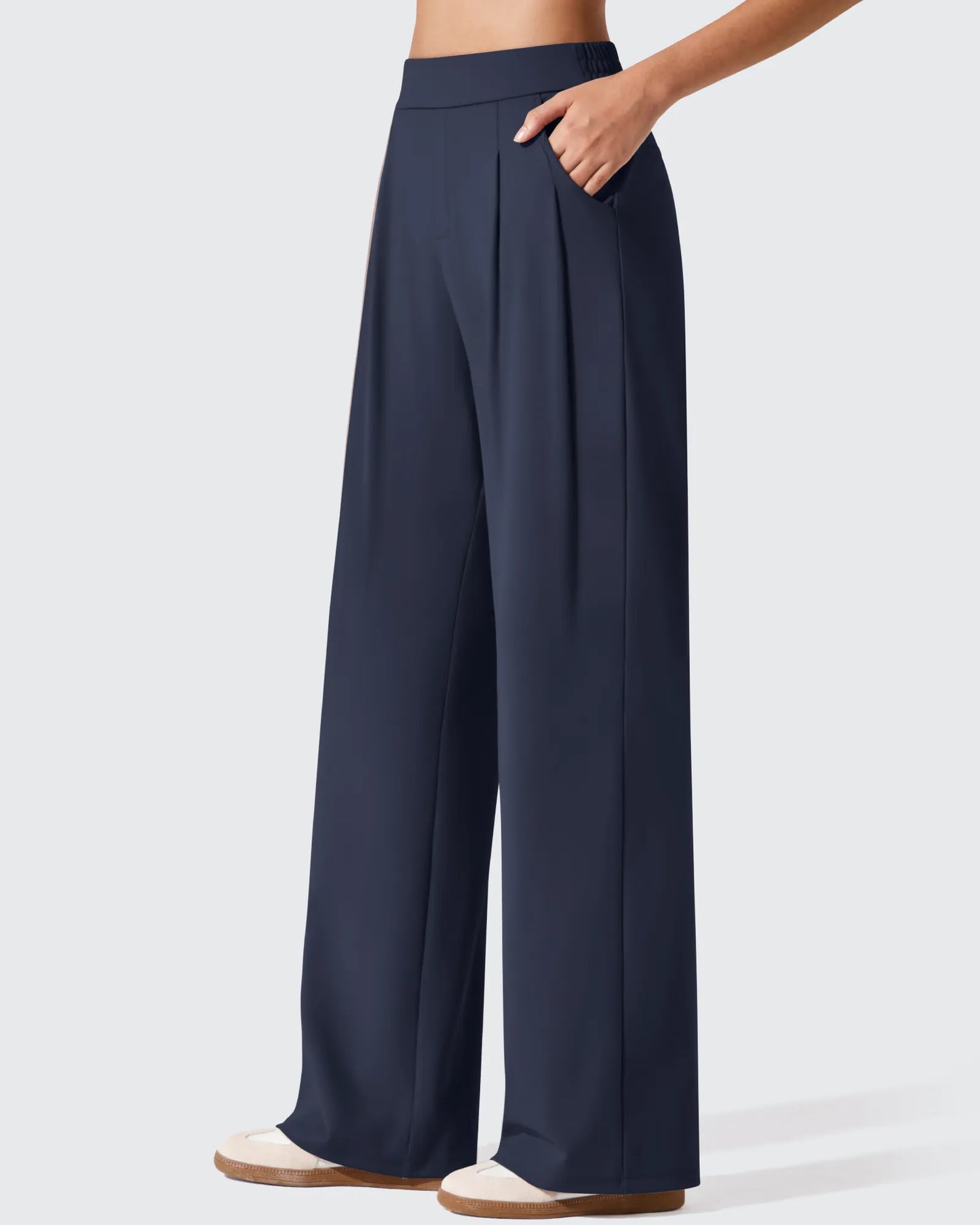 Pantalones de vestir ShiftReady plisados de pierna ancha con dos pliegues delanteros