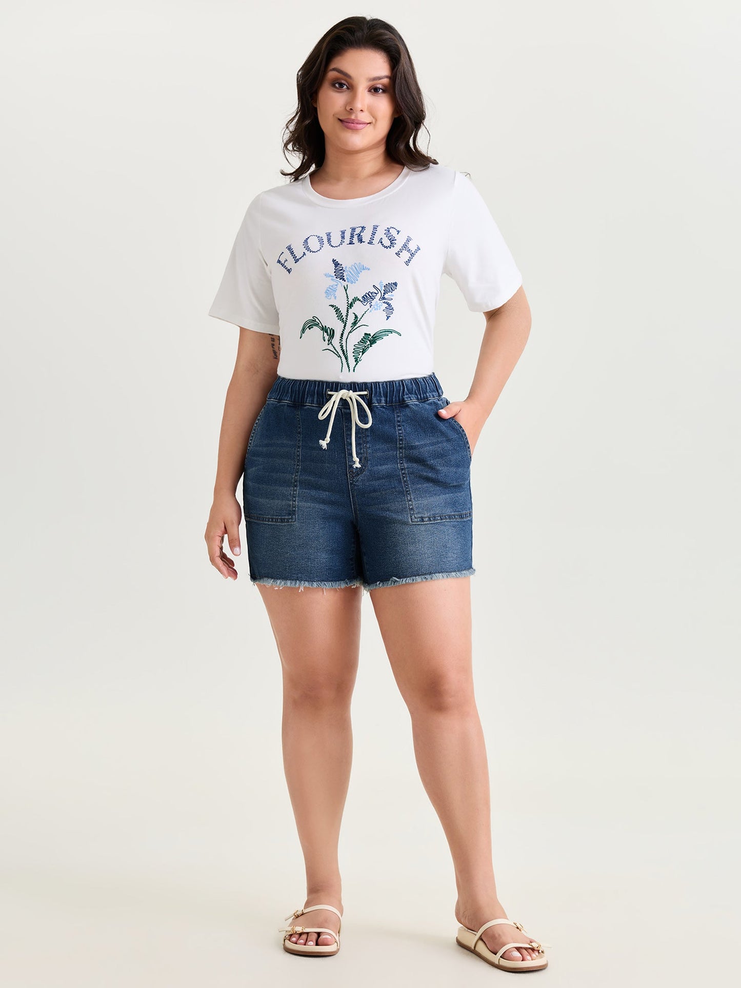 Stretchy Raw Hem Contrast Drawstring Denim Shorts
