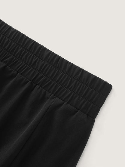 Stretchy Relaxed-Fit Pockets Shorts