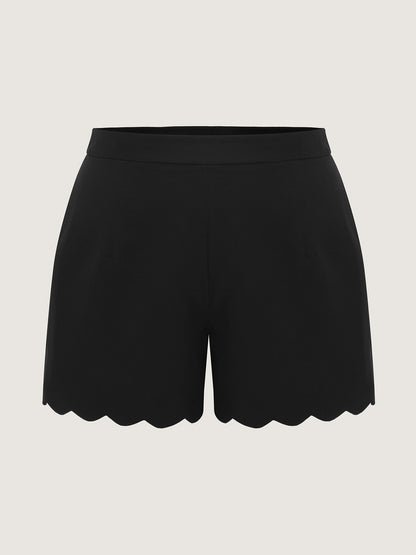Stretchy Scalloped Hem Shorts