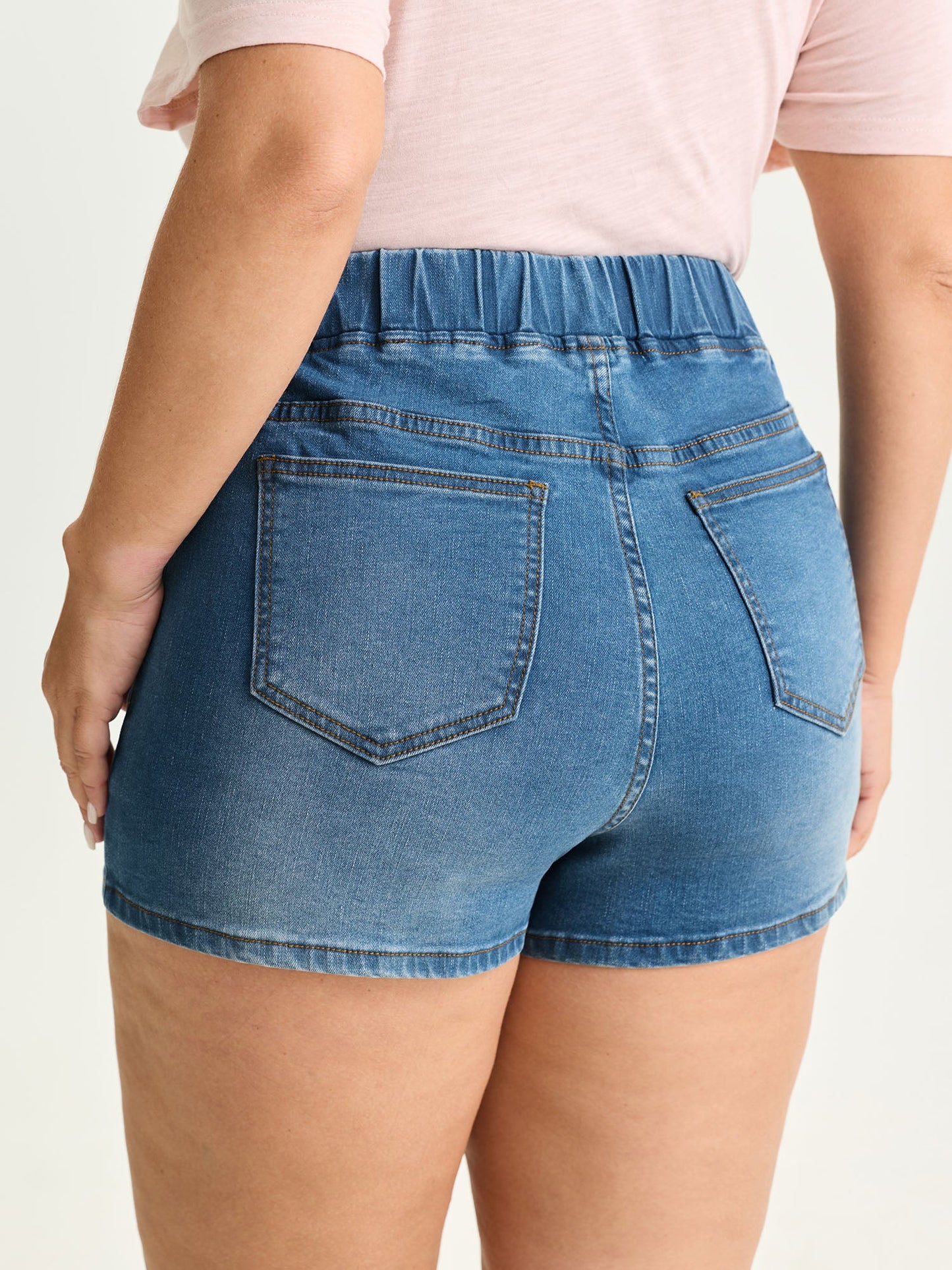 Stretchy Pull-On Pockets Denim Shorts