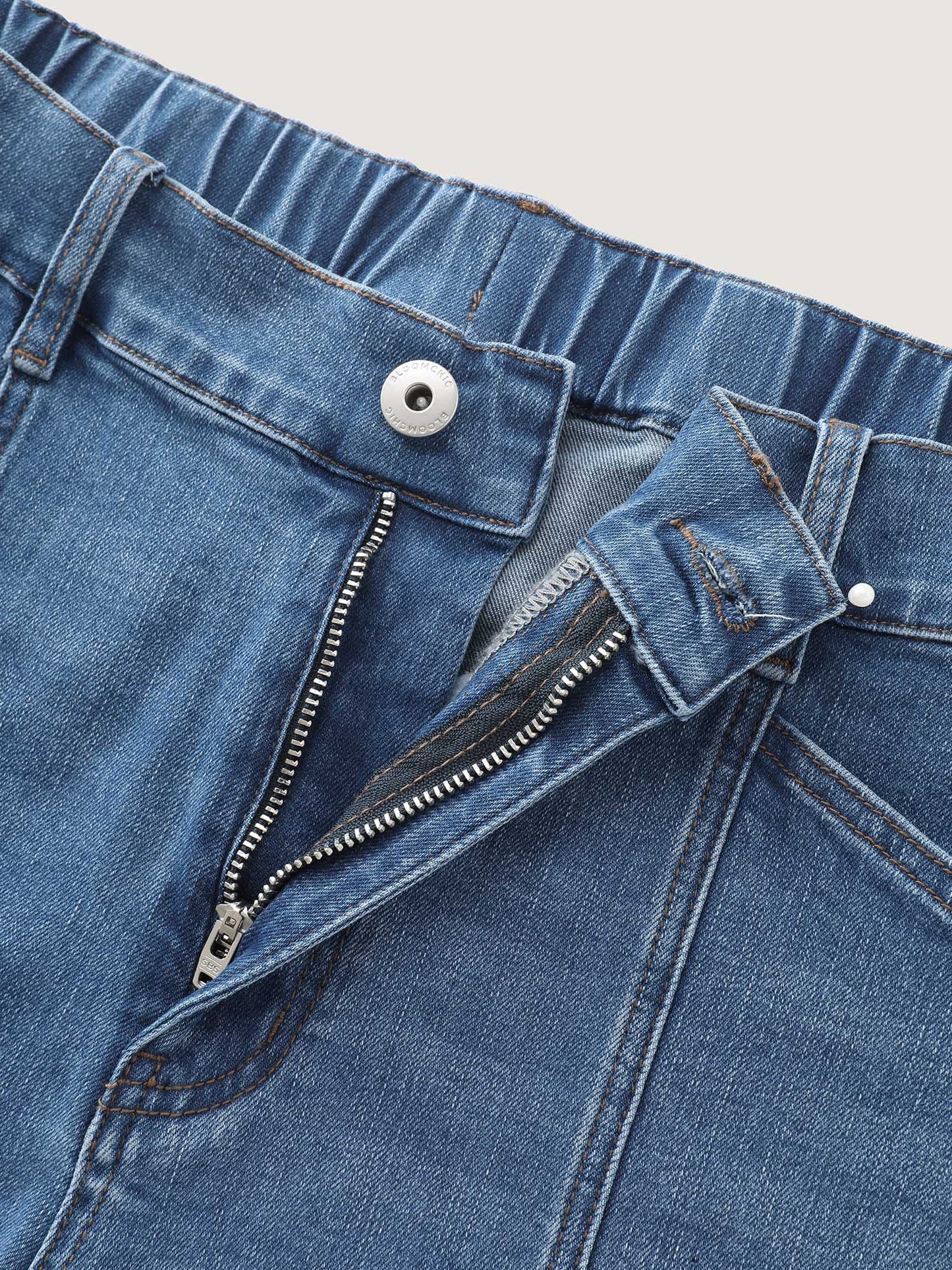 Elastic Waist Folded Hem Straight-Leg Denim Shorts