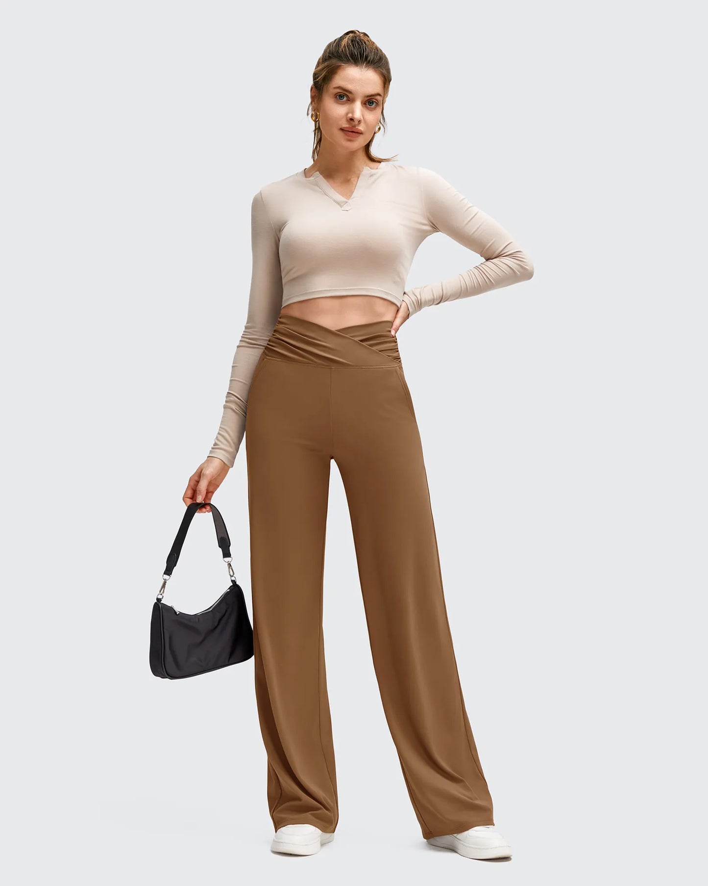 Pantalones de Yoga de Pierna Ancha con Pliegues Laterales y Cintura en V BareFeel