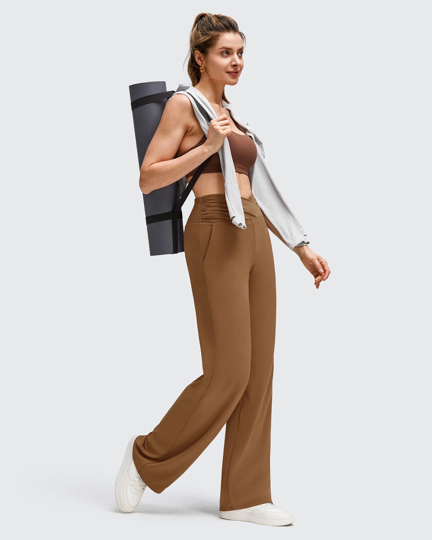 Pantalones de Yoga de Pierna Ancha con Pliegues Laterales y Cintura en V BareFeel