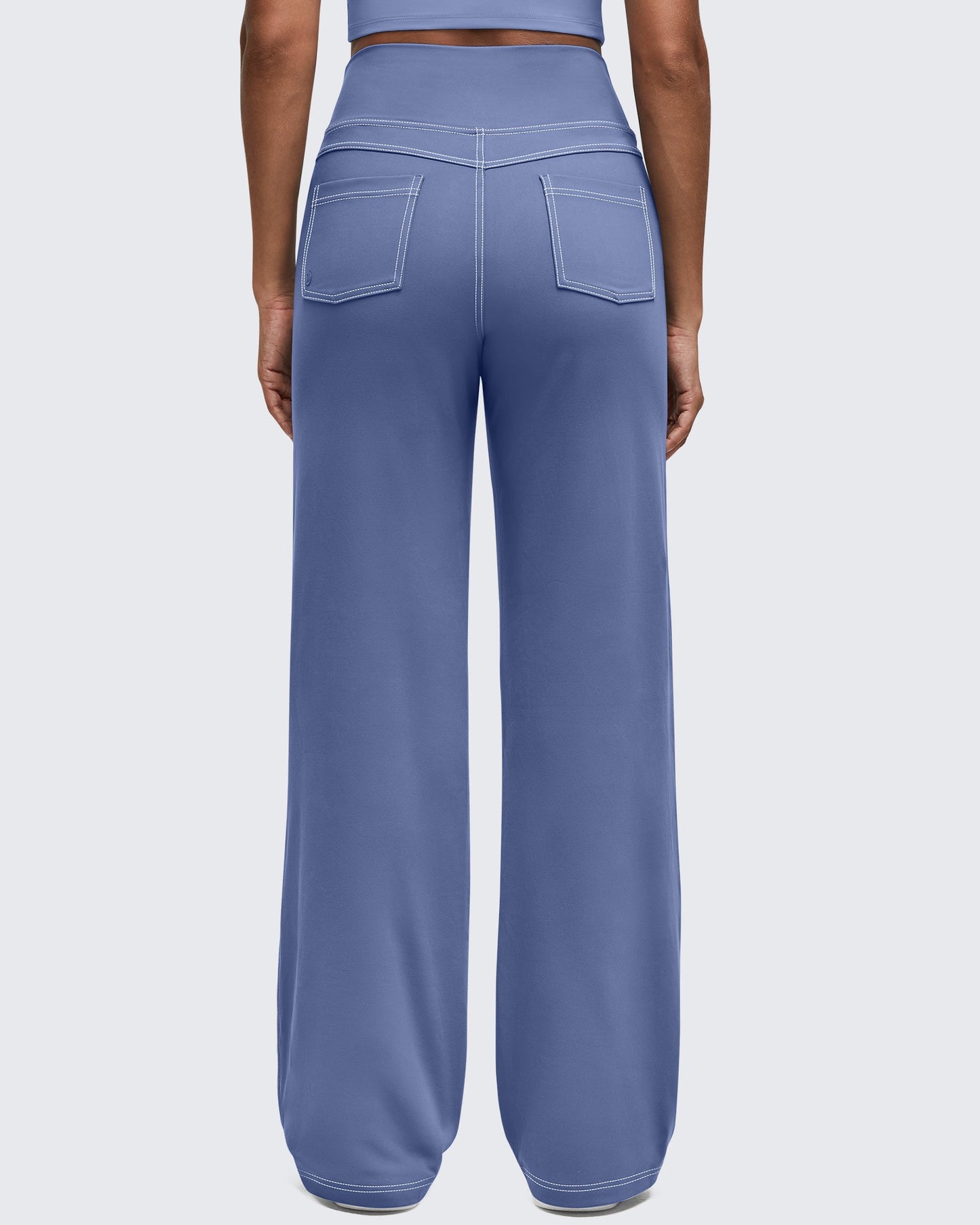 Pantalones EverGoing de pierna ancha de talle alto con pespuntes en contraste