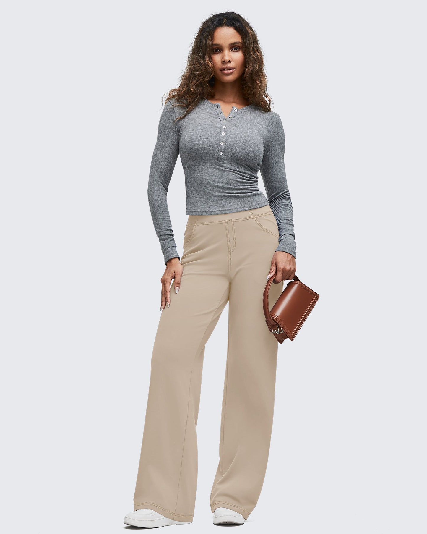 Pantalones EverGoing de pierna ancha de talle alto con pespuntes en contraste