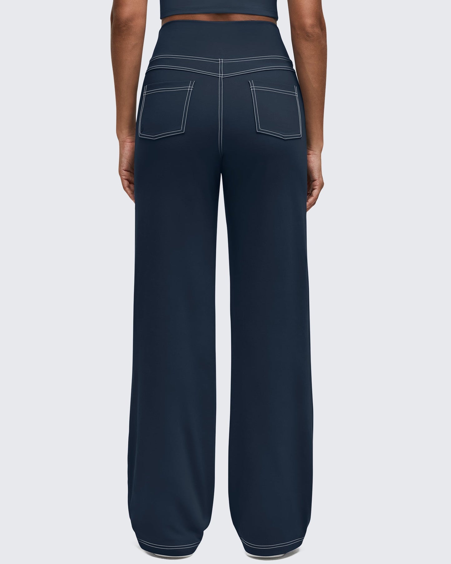 Pantalones EverGoing de pierna ancha de talle alto con pespuntes en contraste