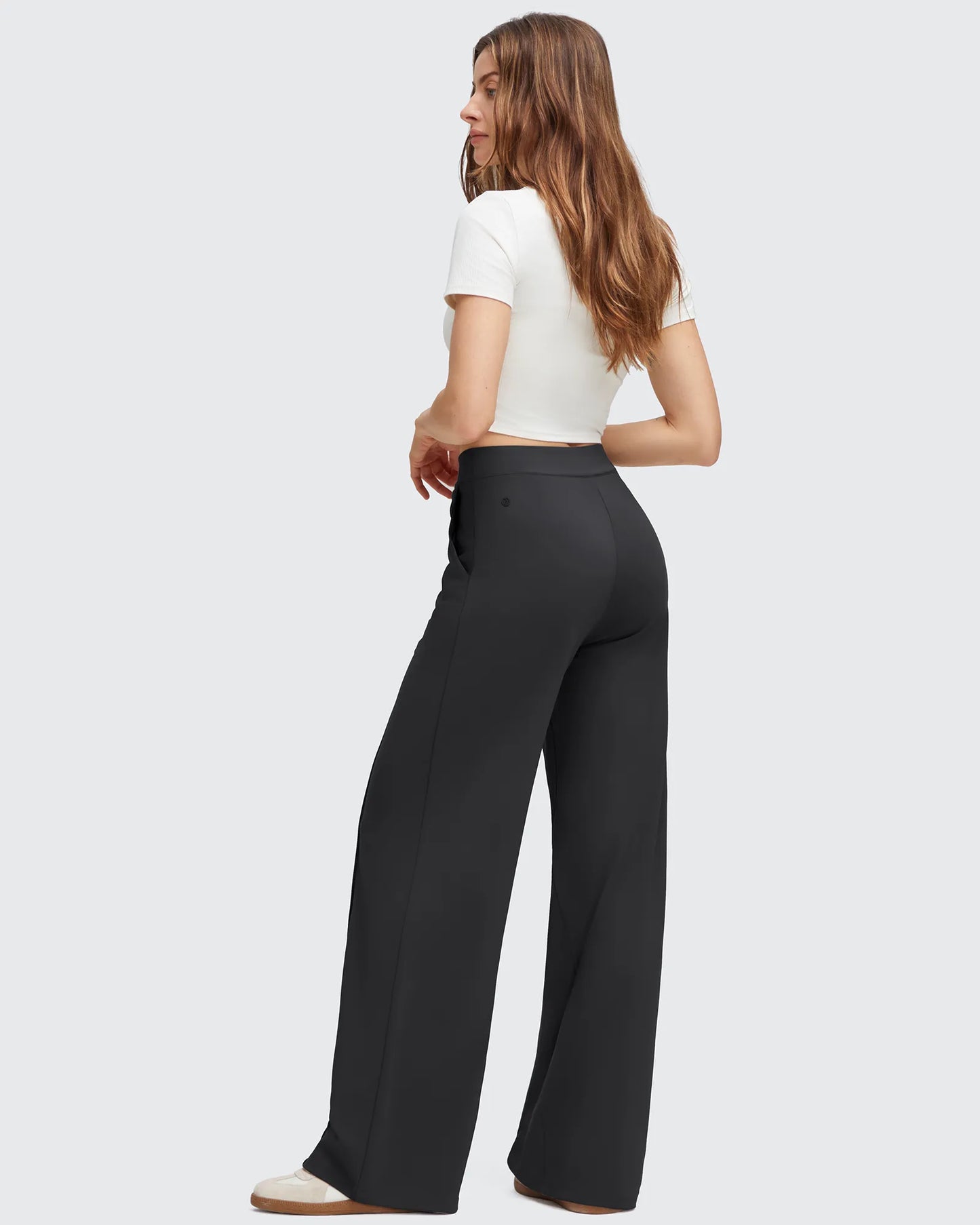 Pantalones Elegantes de Pierna Ancha EverGoing con Bolsillos de Solapa