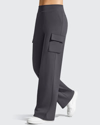 Gris oscuro