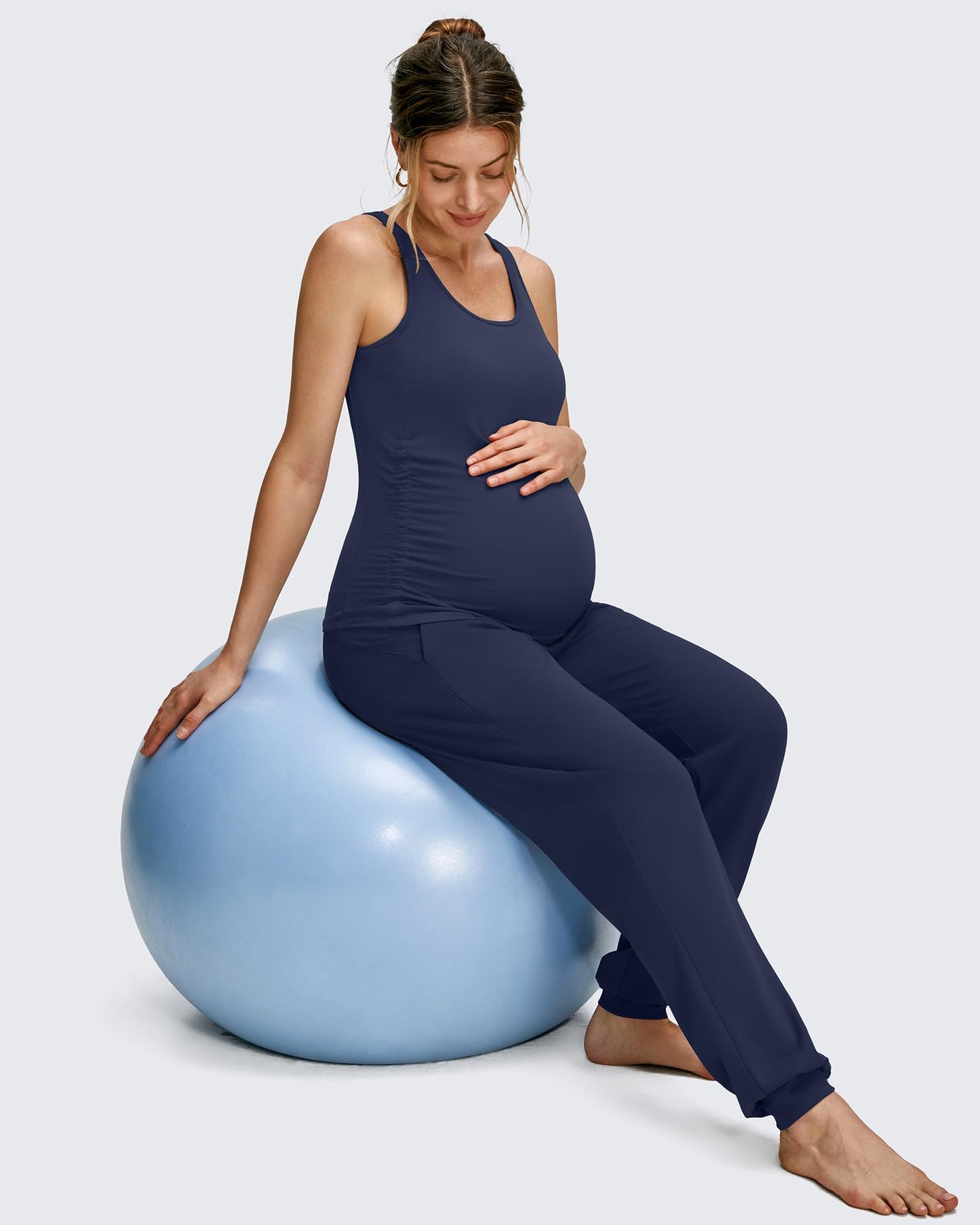 Pantalones de chándal EverGoing Maternity Workout por encima del vientre