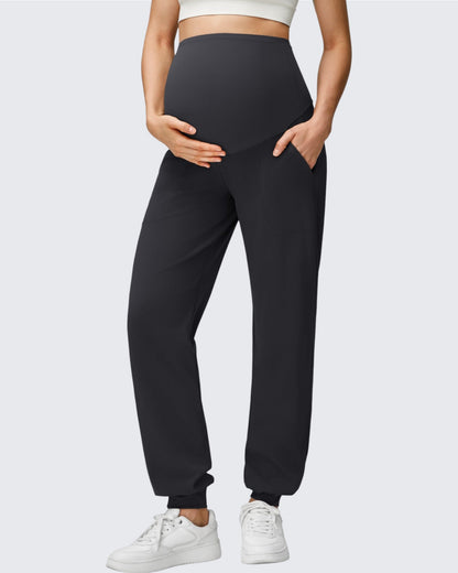 Pantalones de chándal EverGoing Maternity Workout por encima del vientre