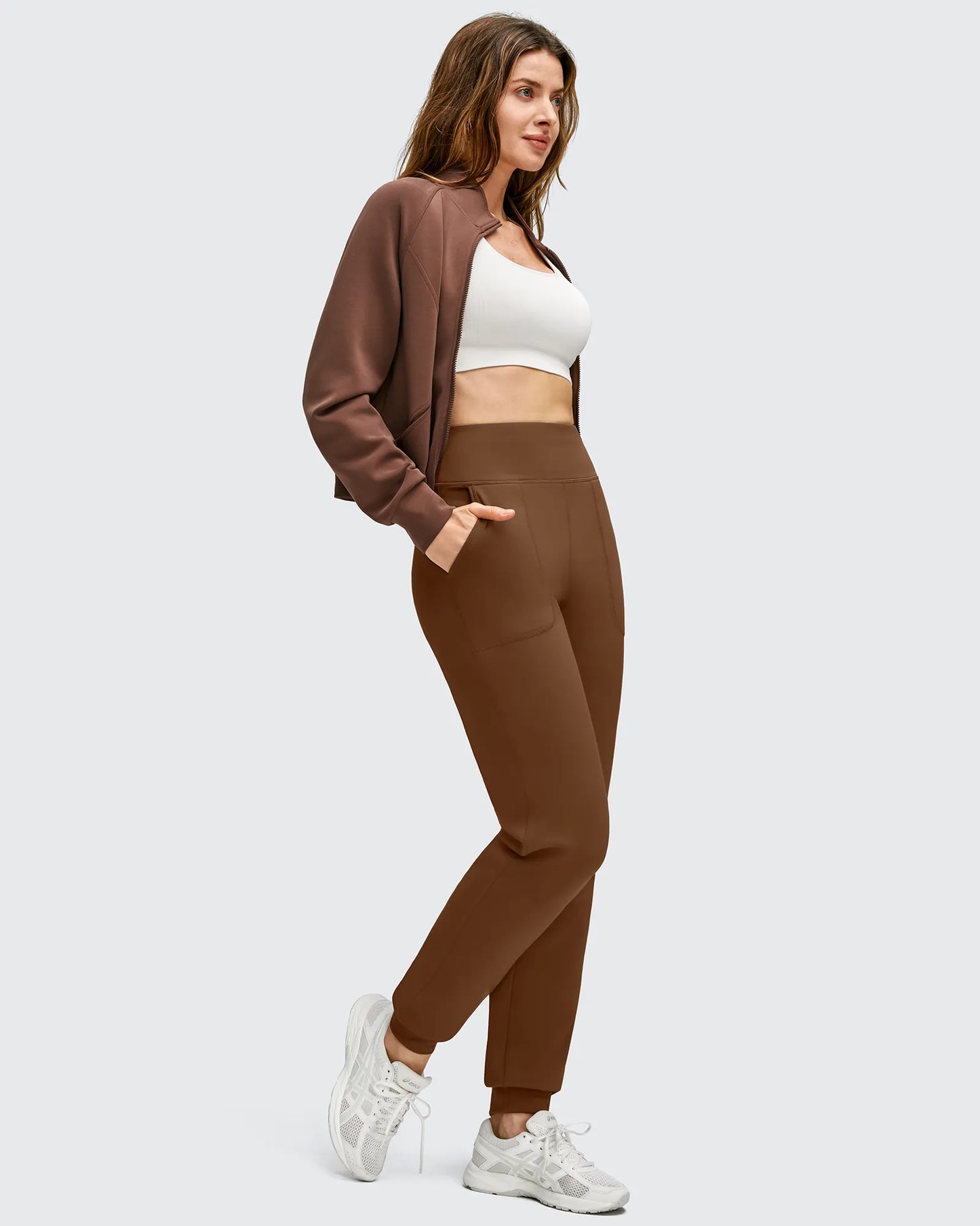 Pantalones deportivos de jogger con forro polar, puños elásticos y bolsillos