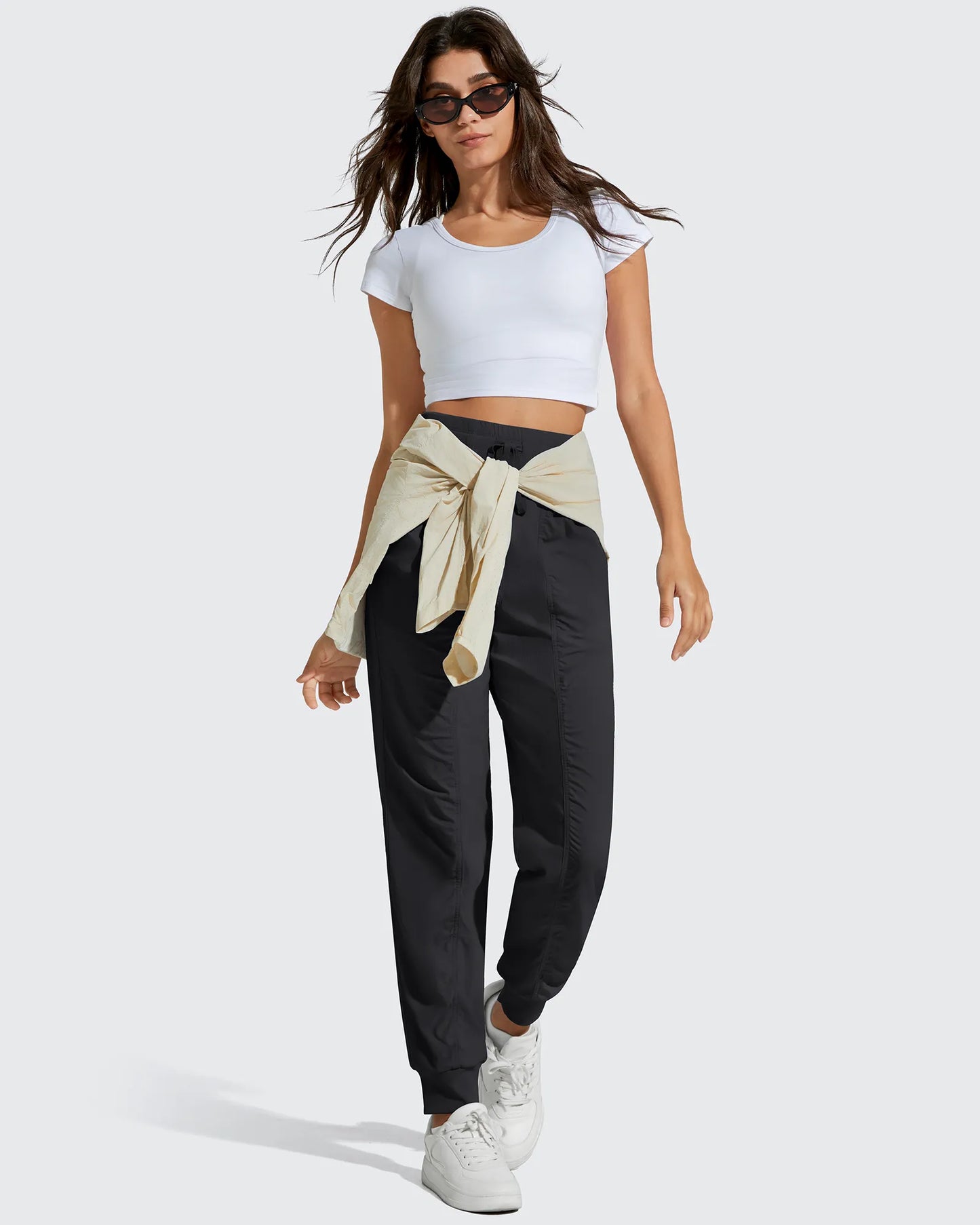 Pantalones de chándal ligeros con tobillos ajustados y cordón