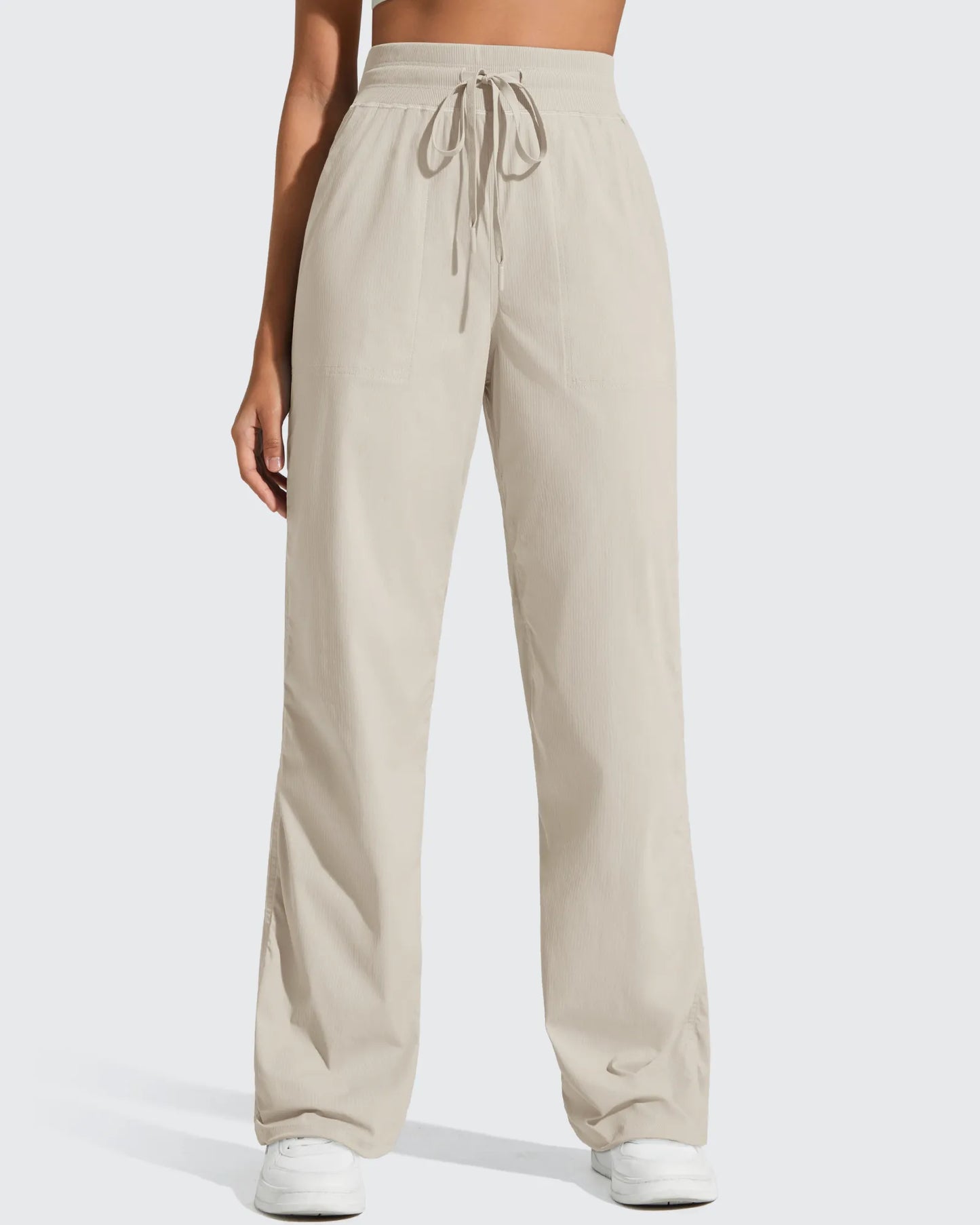 Pantalón de chándal ligero de pierna recta, fruncido y con cordón