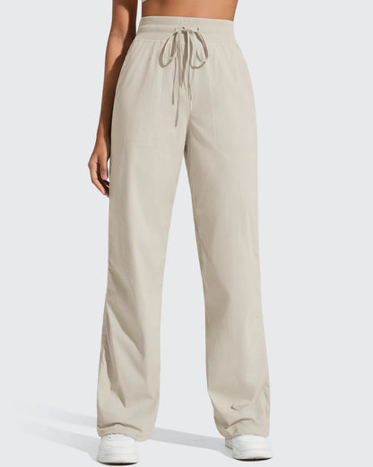 Pantalón de chándal ligero de pierna recta, fruncido y con cordón