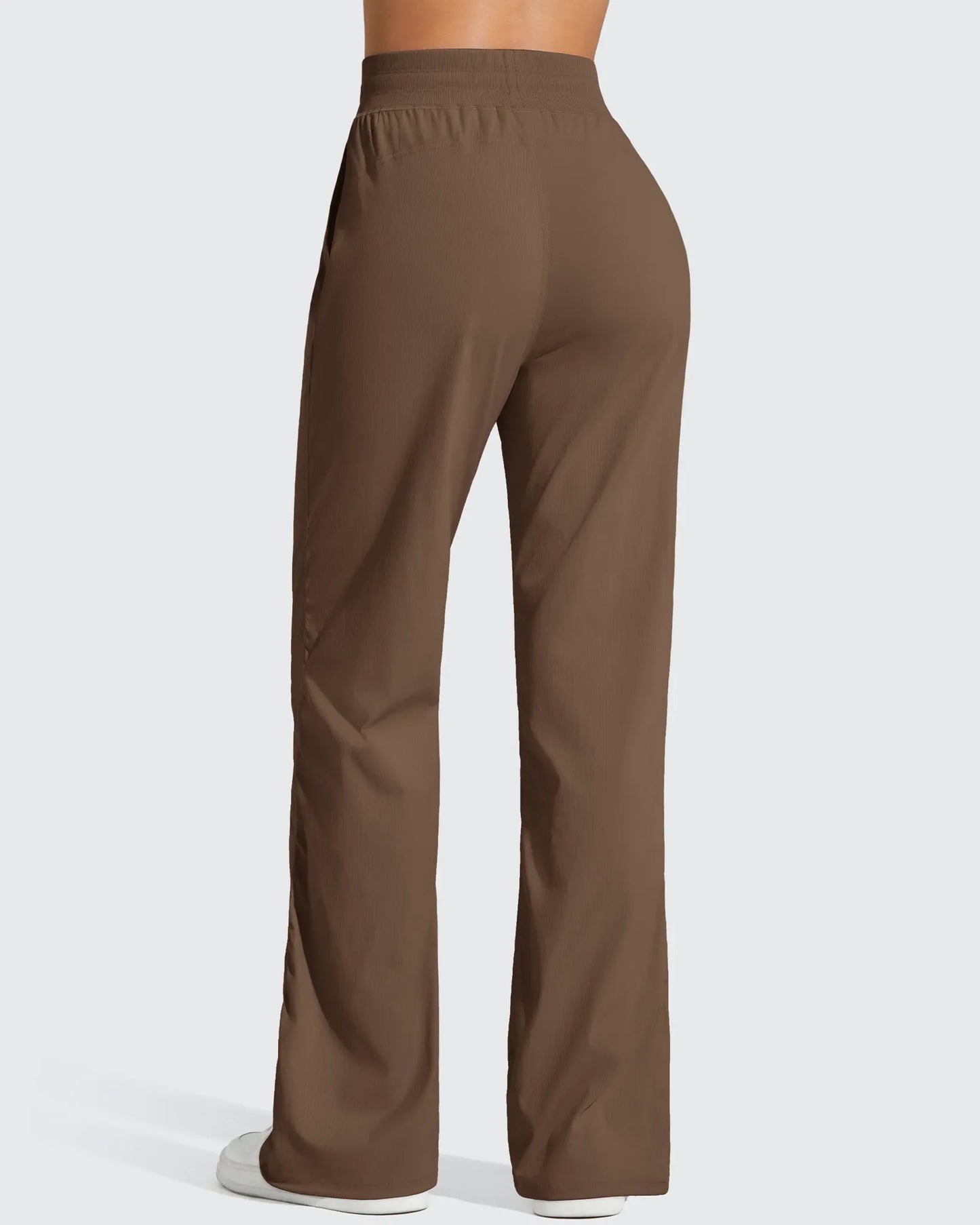 Pantalón de chándal ligero de pierna recta, fruncido y con cordón