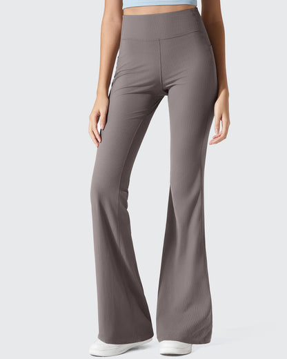 Leggings acanalados de tiro alto con bolsillos y corte de bota