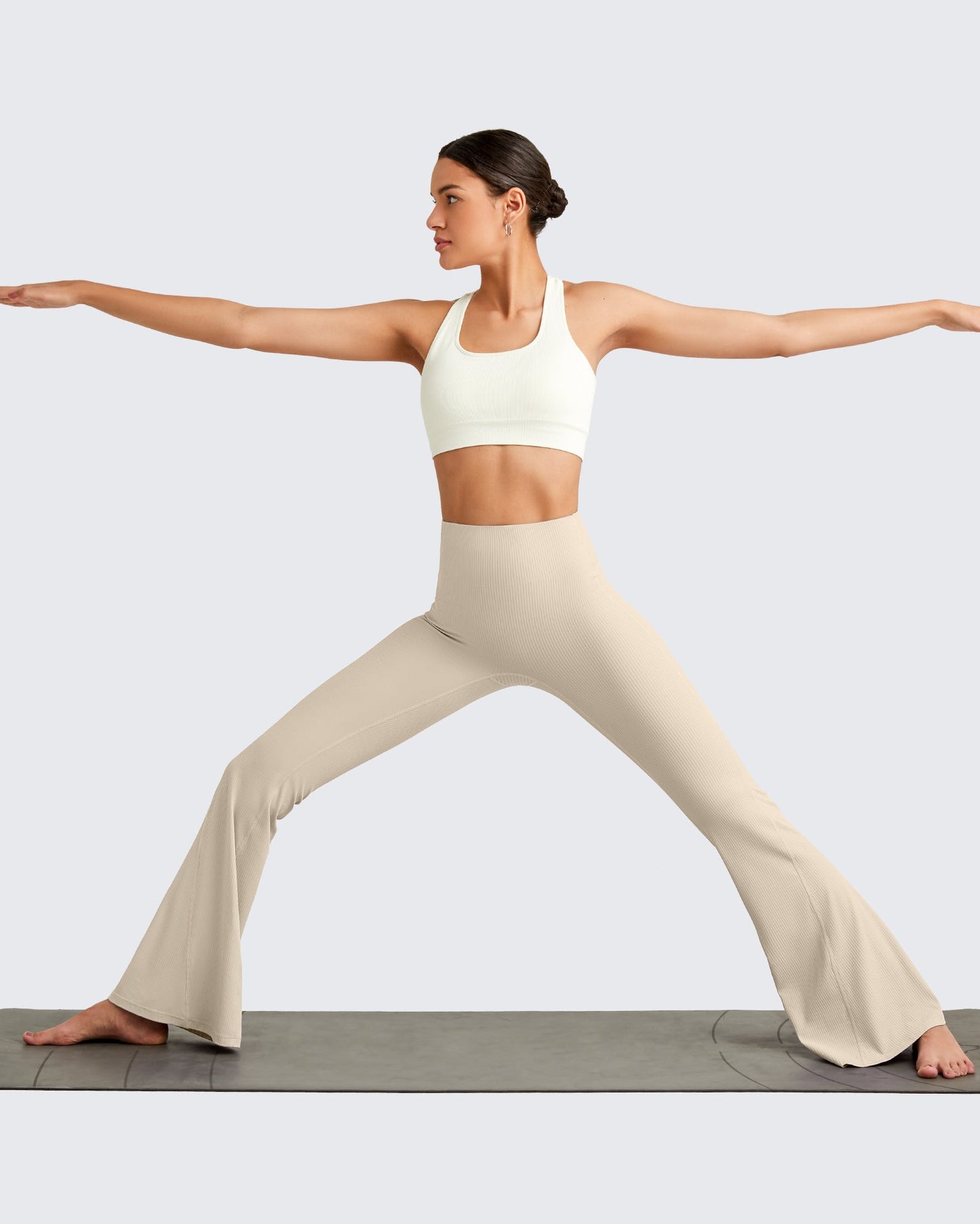 Pantalones de yoga acampanados acanalados con control de abdomen