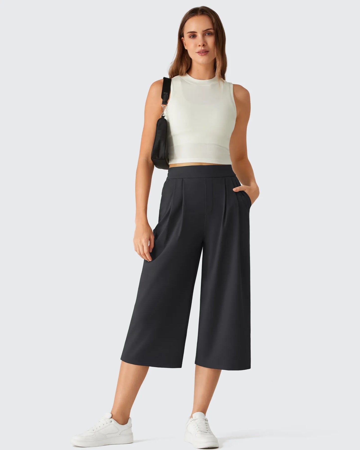 Pantalones capri ShiftReady de pierna ancha con cintura elástica de 18''