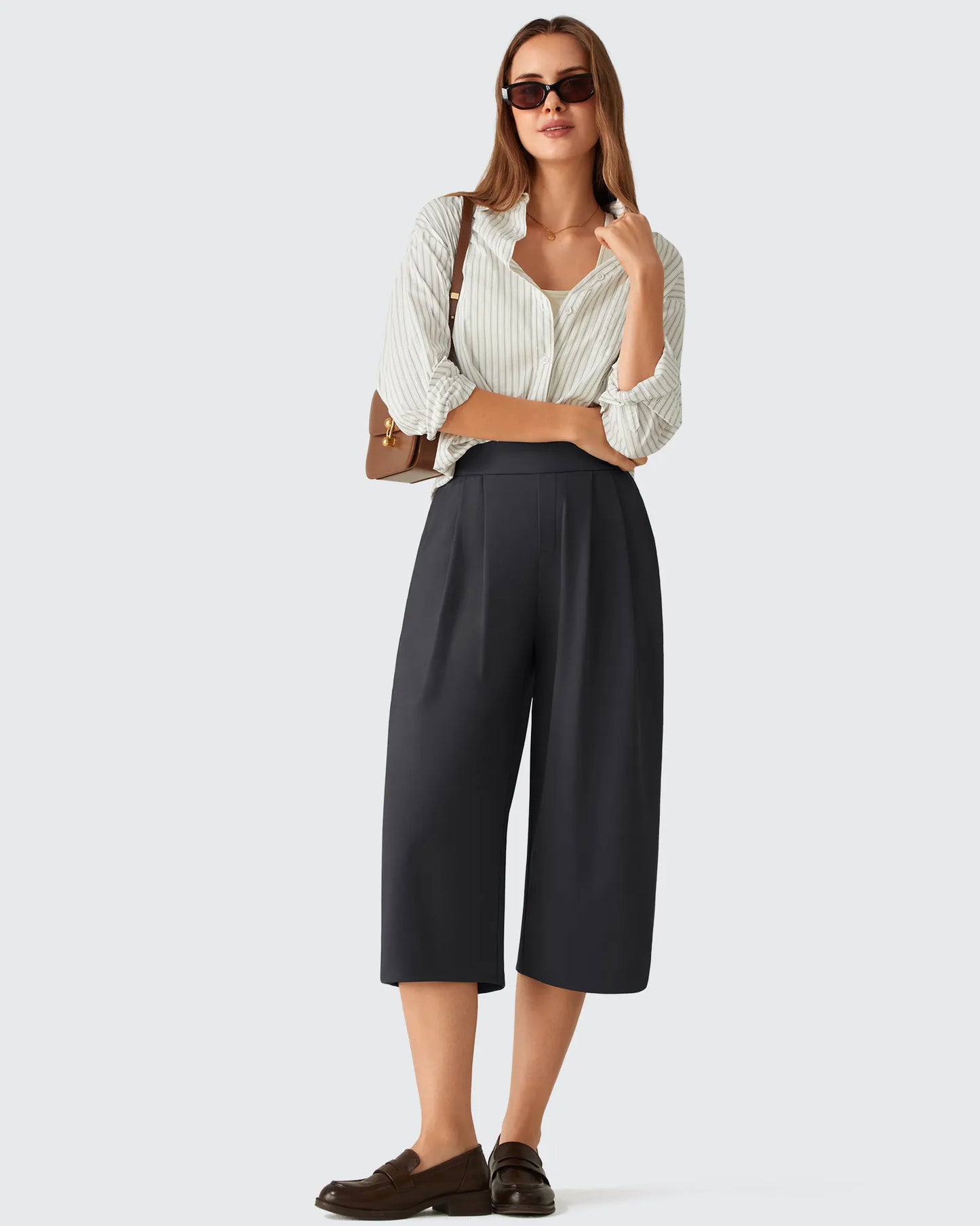 Pantalones capri ShiftReady de pierna ancha con cintura elástica de 18''