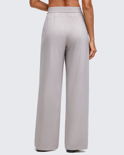 Pantalones de pernera ancha con pliegue delantero ligeros ShiftReady