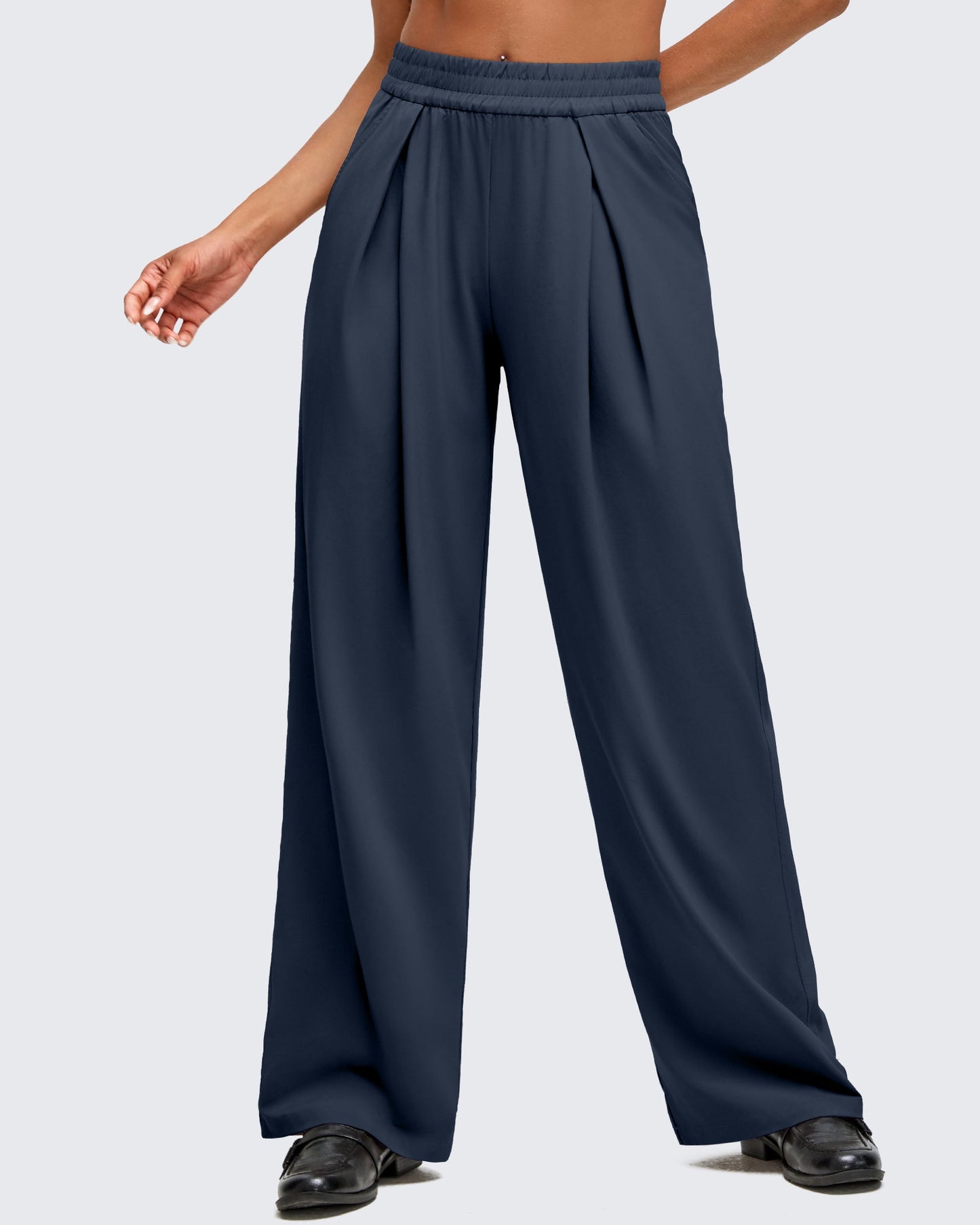 Pantalones de pernera ancha con pliegue delantero ligeros ShiftReady