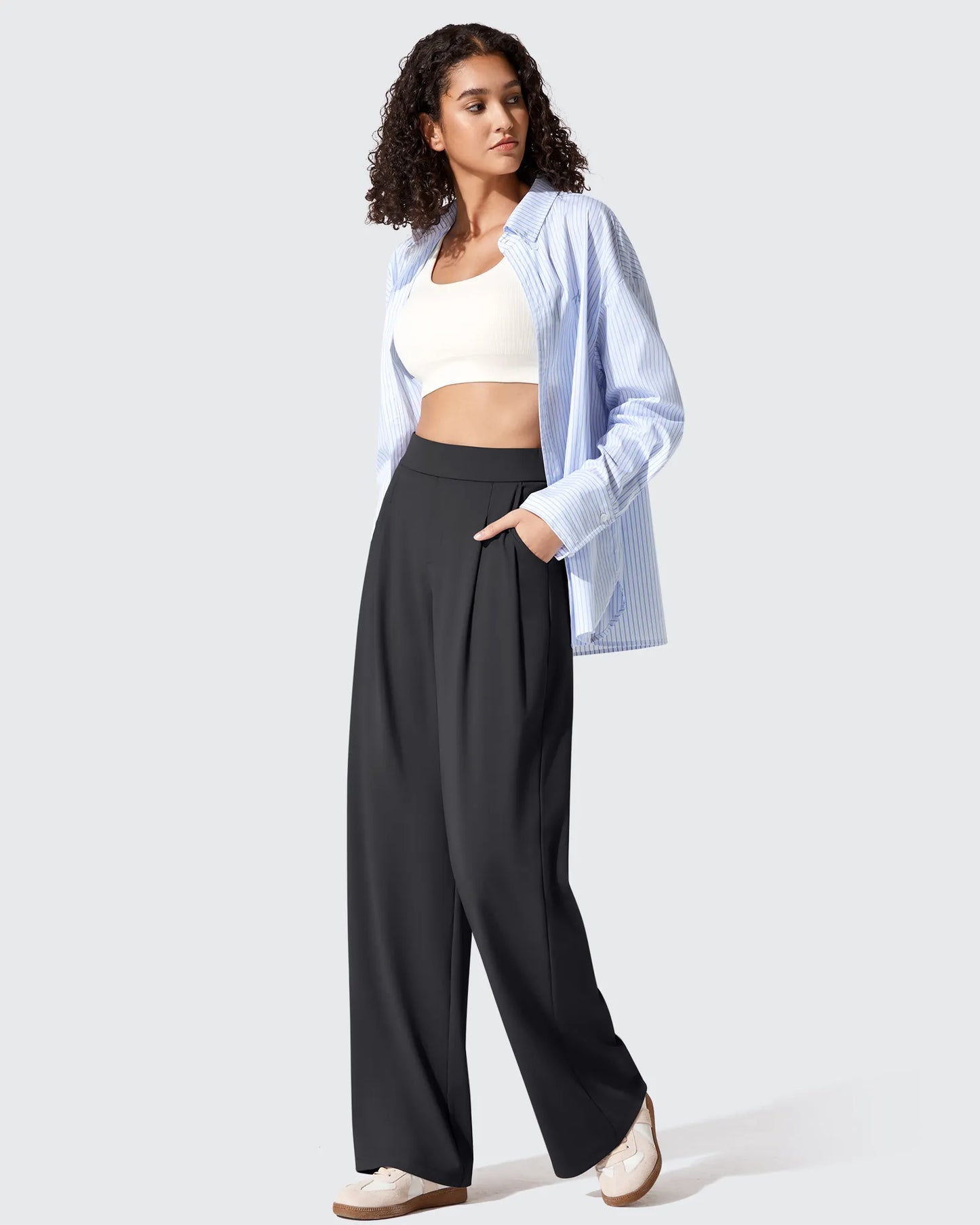 Pantalones de vestir ShiftReady plisados de pierna ancha con dos pliegues delanteros