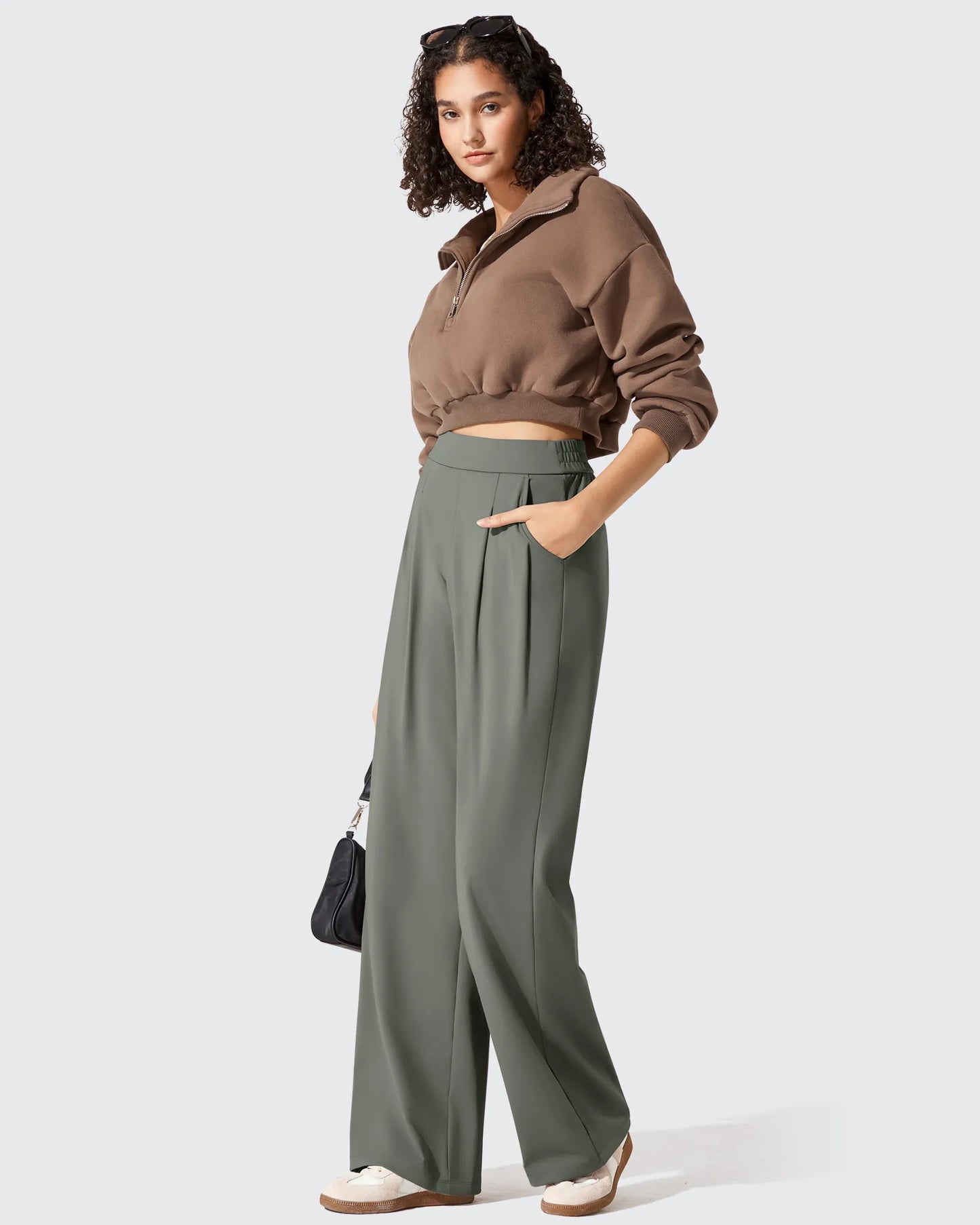 Pantalones de vestir ShiftReady plisados de pierna ancha con dos pliegues delanteros