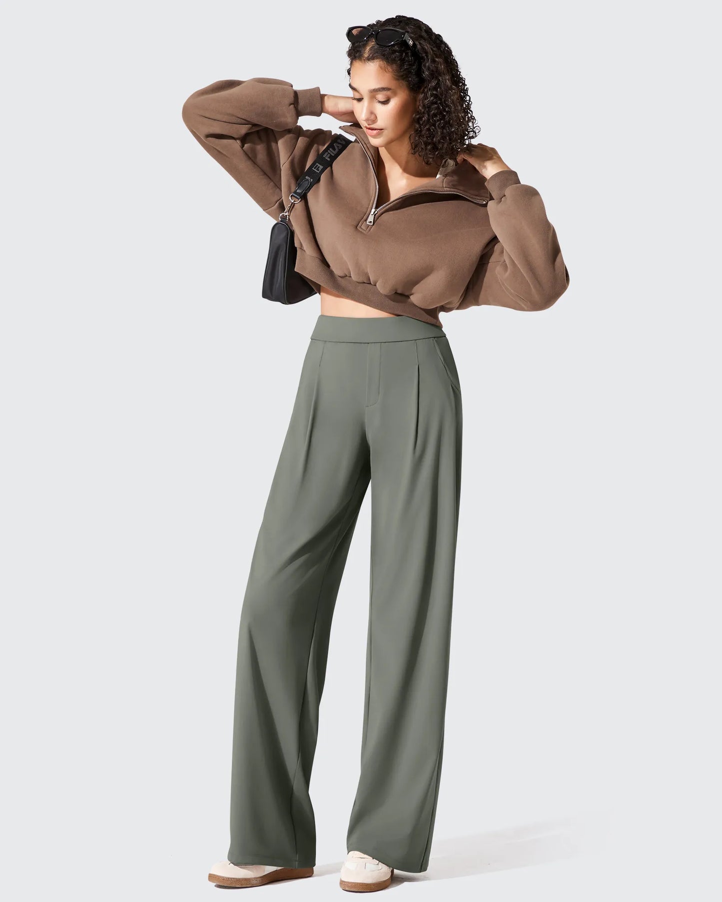 Pantalones de vestir ShiftReady plisados de pierna ancha con dos pliegues delanteros