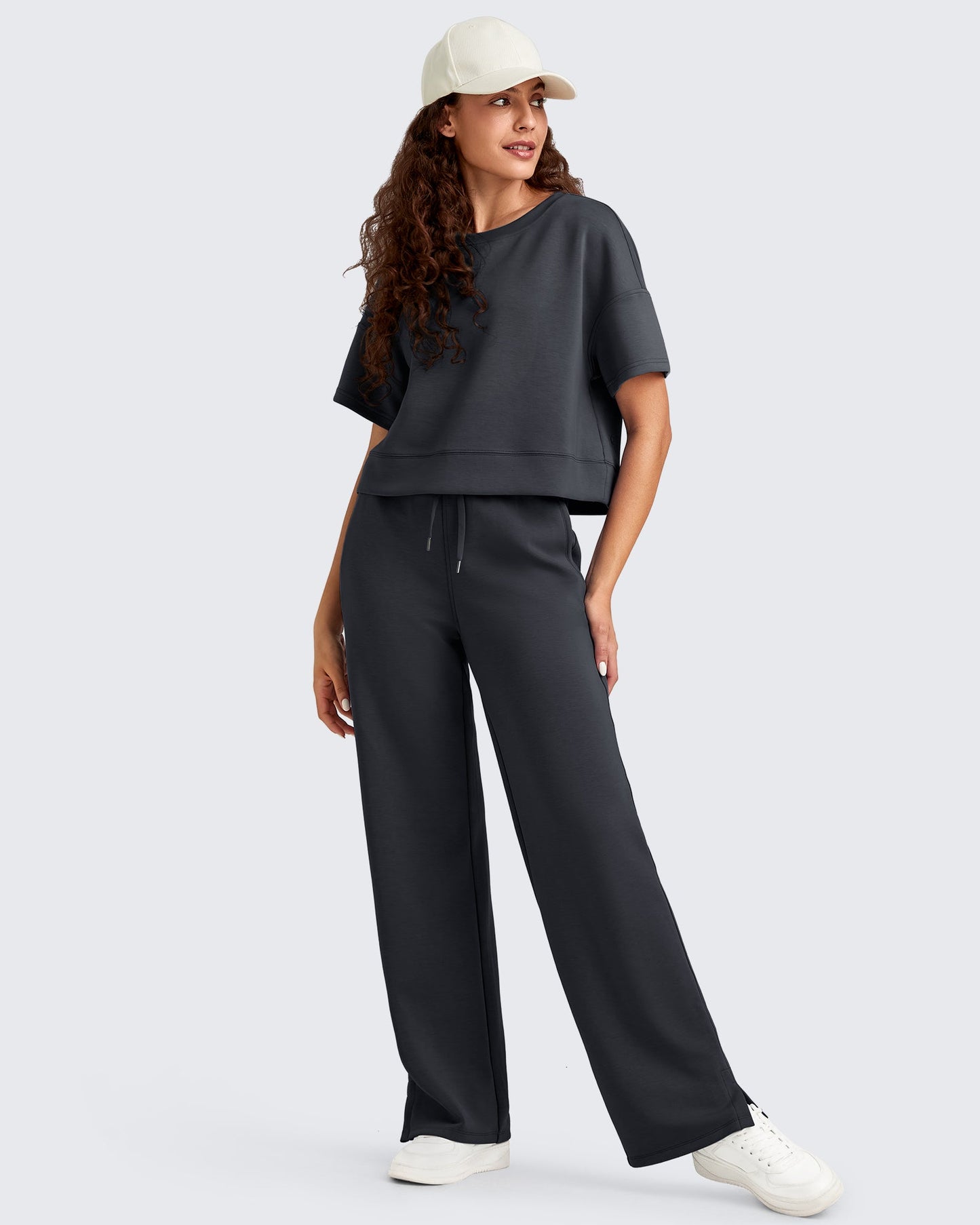 Pantalones de chándal sueltos con aberturas laterales y cordón ajustador Smoofit